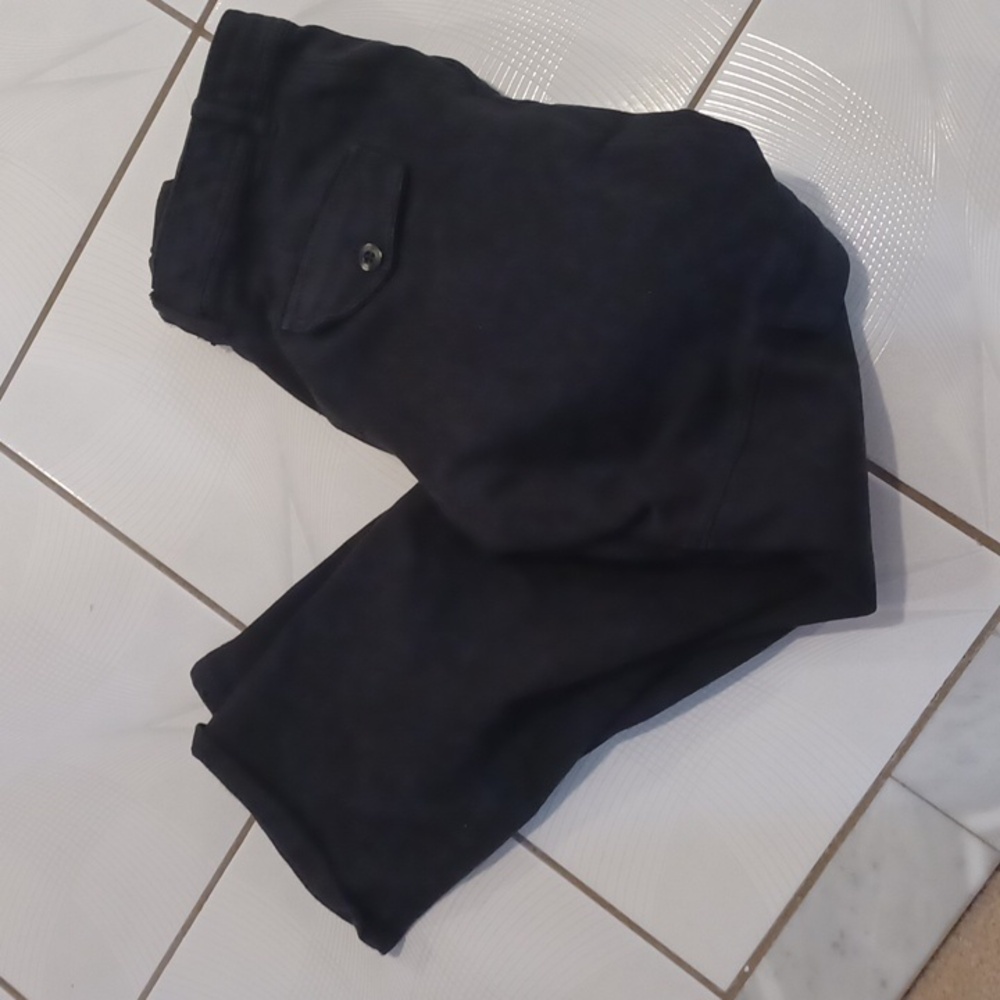 Black Aritzia Cargo-Style Jeans - Size 6